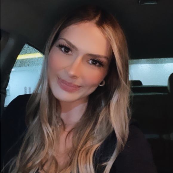 Meet your Posher, Krissy - Picture 1 of 1